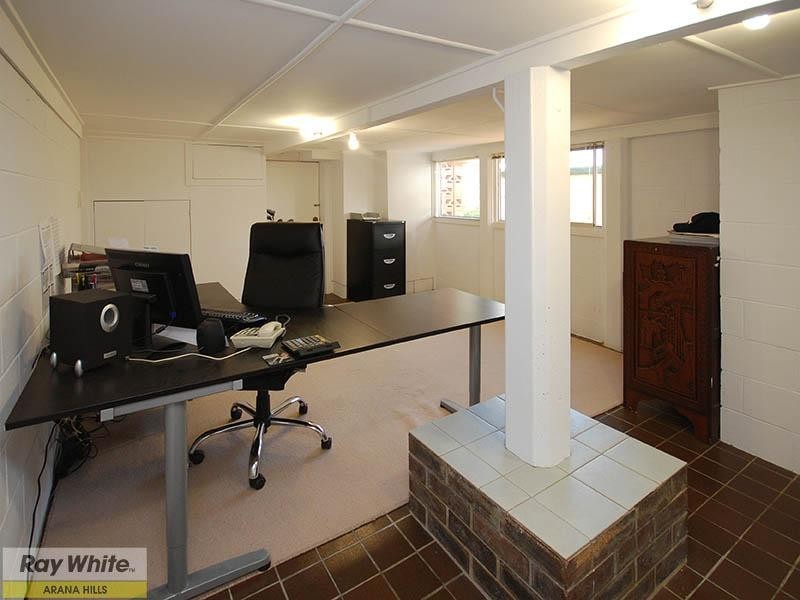 Arana Hills QLD 4054