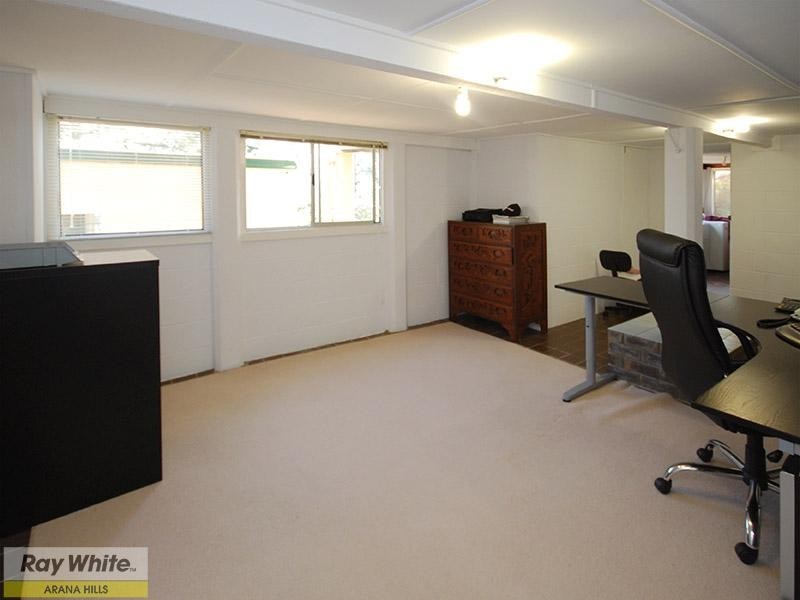 Arana Hills QLD 4054