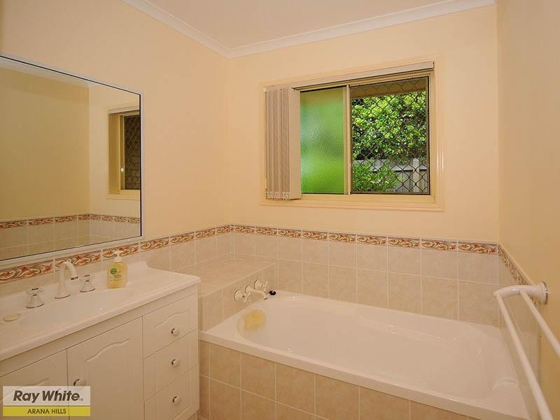 7 Trevalli Court, Toogoom QLD 4655