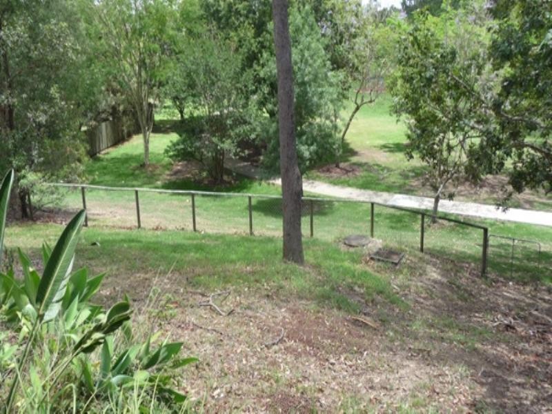 15 Tetragona Drive, Arana Hills QLD 4054