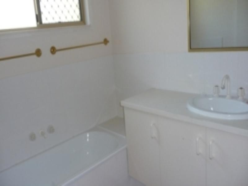 15 Tetragona Drive, Arana Hills QLD 4054