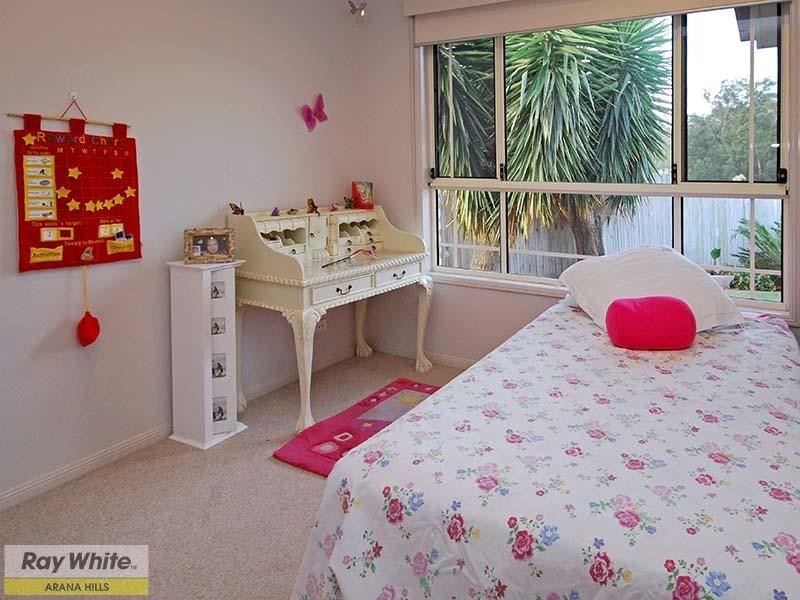 8 Coolgardie Court, Arana Hills QLD 4054