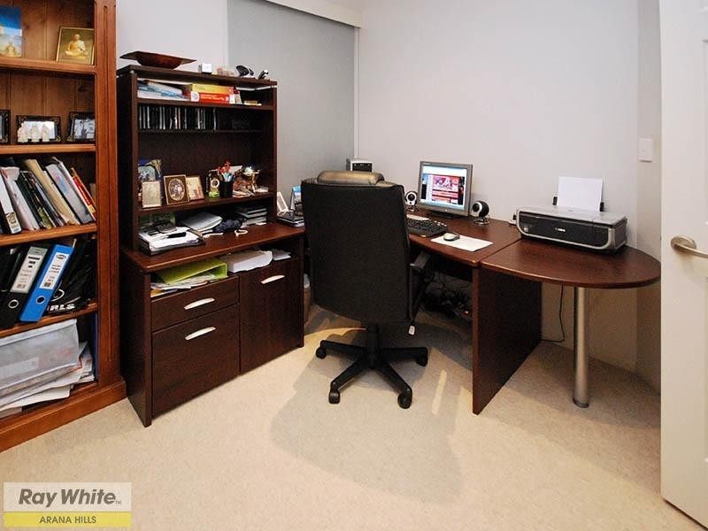 8 Coolgardie Court, Arana Hills QLD 4054