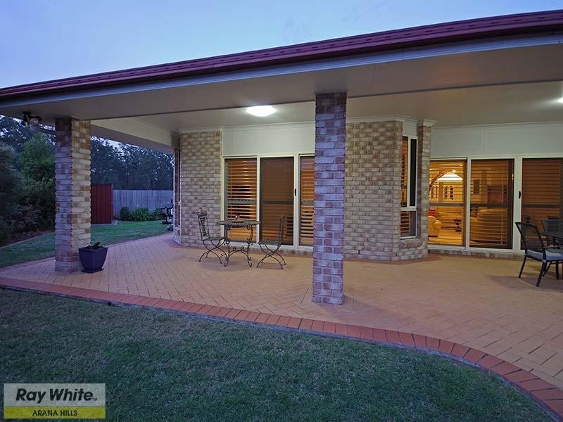 8 Coolgardie Court, Arana Hills QLD 4054
