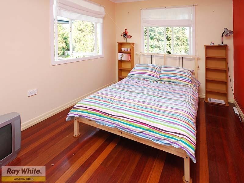 101 Farrant Street, Stafford Heights QLD 4053