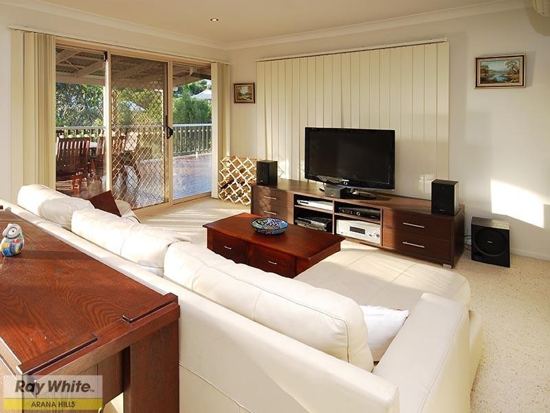 4 Whitewood Place, Arana Hills QLD 4054