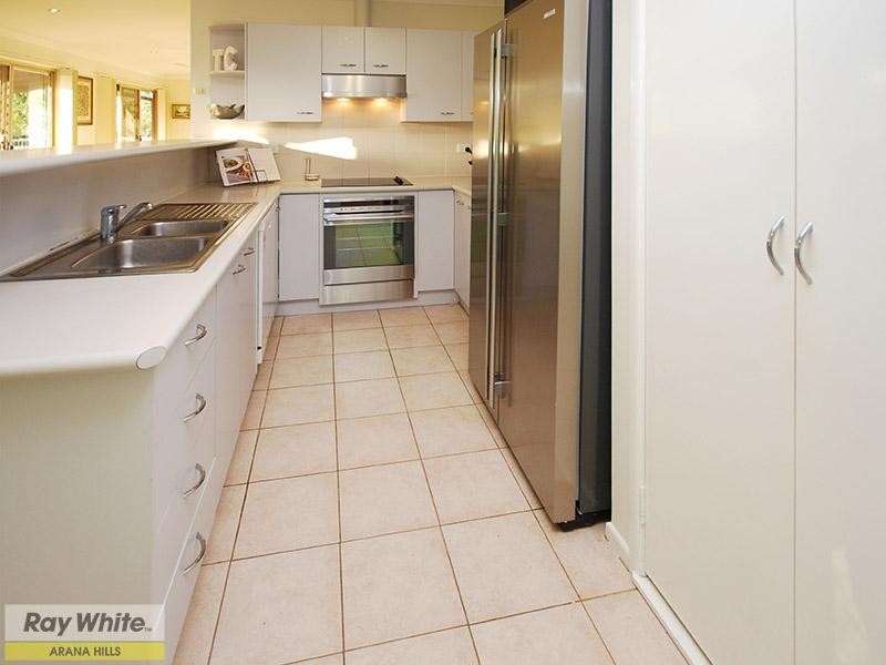 4 Whitewood Place, Arana Hills QLD 4054