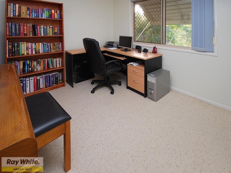 4 Whitewood Place, Arana Hills QLD 4054