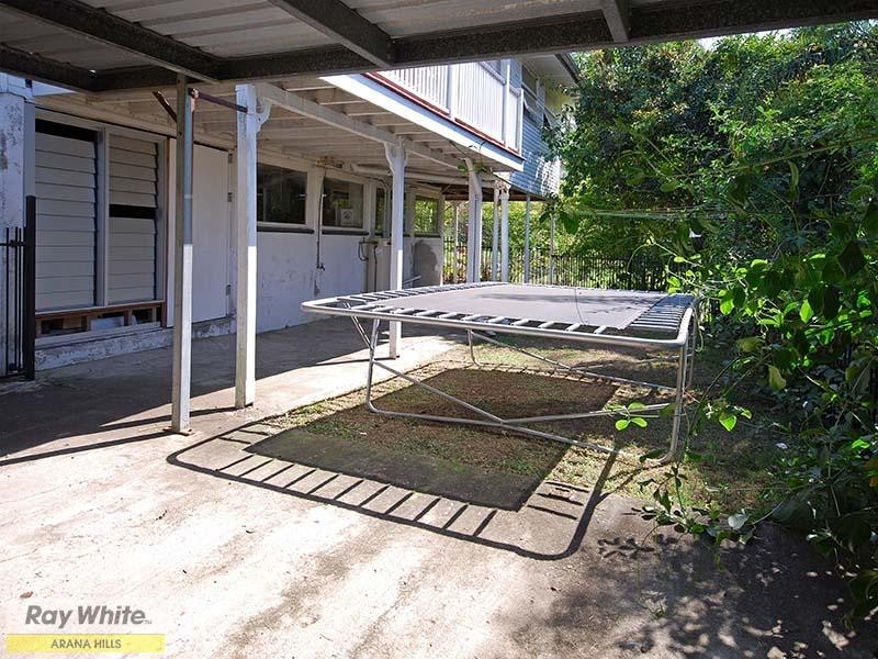 Arana Hills QLD 4054