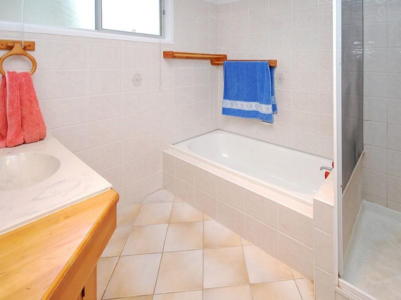 Arana Hills QLD 4054