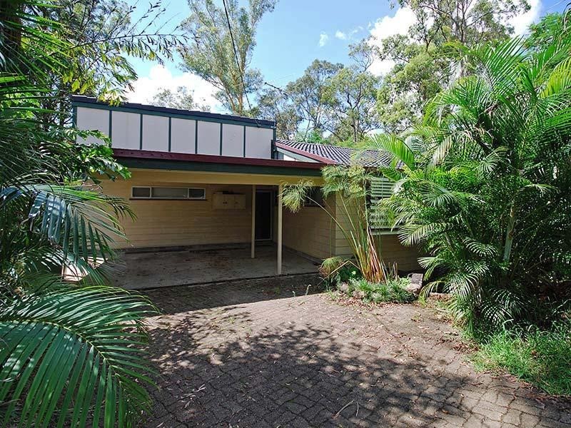 Arana Hills QLD 4054