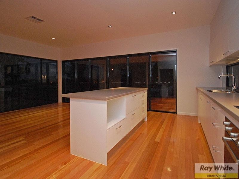 Arana Hills QLD 4054