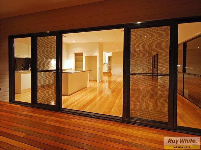 Arana Hills QLD 4054