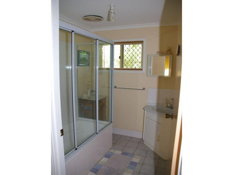 Arana Hills QLD 4054