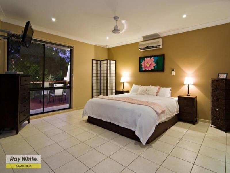 34 Quandong Crescent, Arana Hills QLD 4054