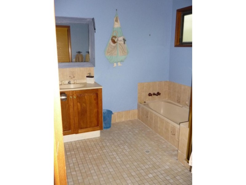 329 Dawson Parade, Arana Hills QLD 4054