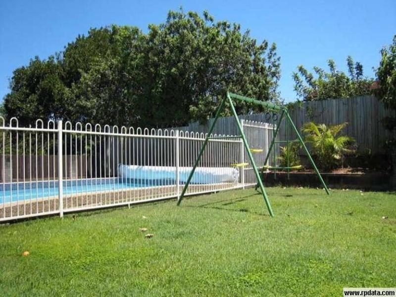 36 Gordon Road, Ferny Hills QLD 4055