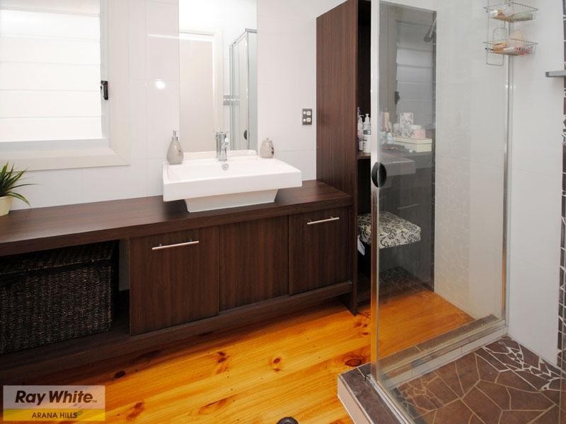 24 Grace Street, Mitchelton QLD 4053