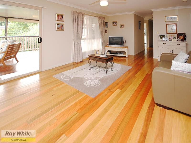 3 Whitewood Place, Arana Hills QLD 4054