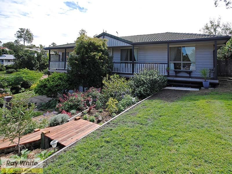 3 Whitewood Place, Arana Hills QLD 4054