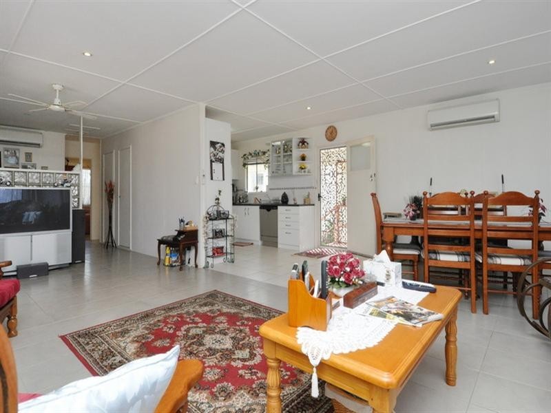 13 Yanderra Avenue, Arana Hills QLD 4054