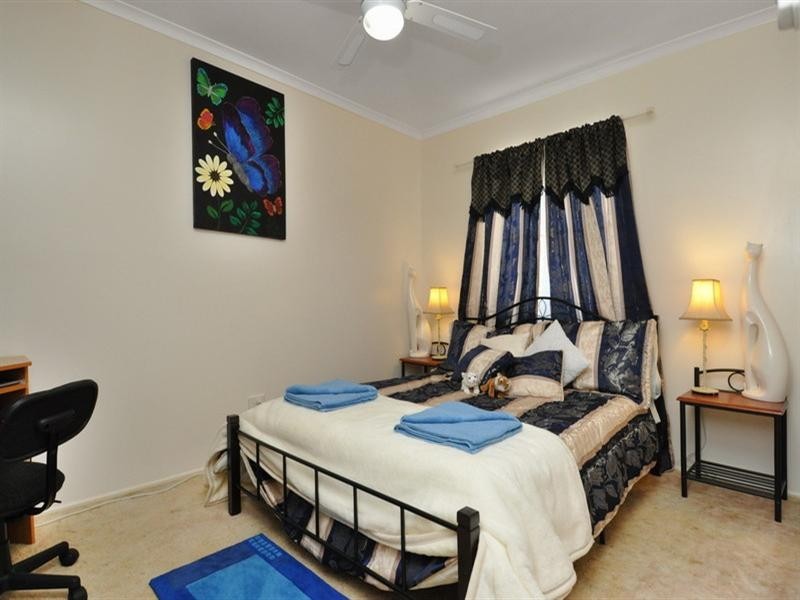 13 Yanderra Avenue, Arana Hills QLD 4054