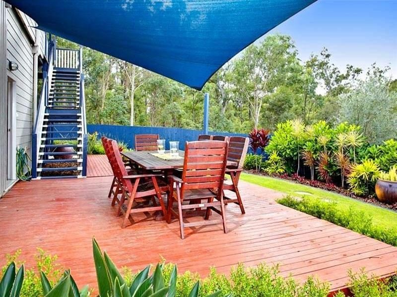 4 Crampton Court, Arana Hills QLD 4054