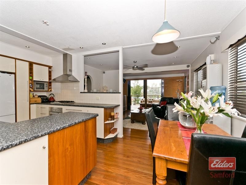 28 Gordon Road, Ferny Hills QLD 4055