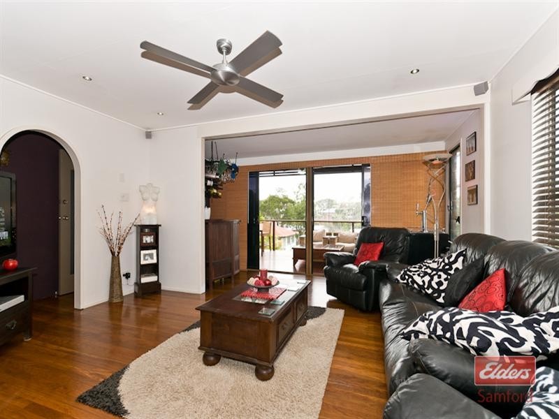 28 Gordon Road, Ferny Hills QLD 4055