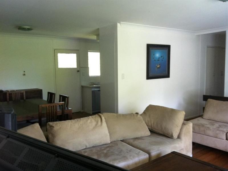 21 Caesar Road, Ferny Hills QLD 4055