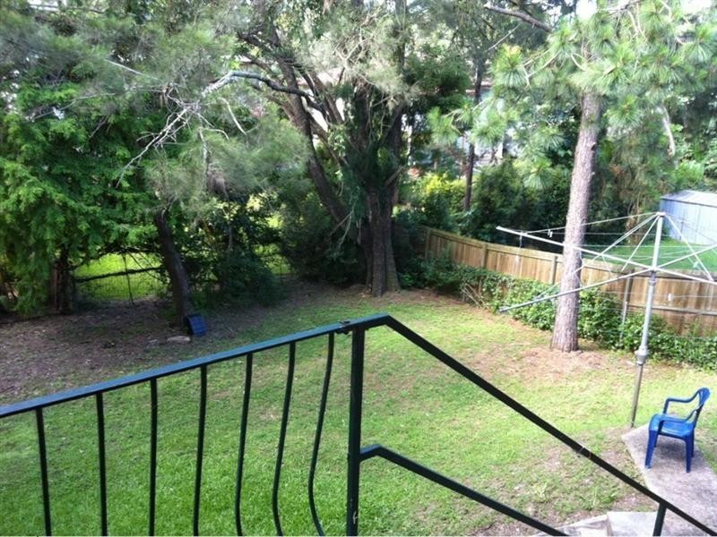 21 Caesar Road, Ferny Hills QLD 4055