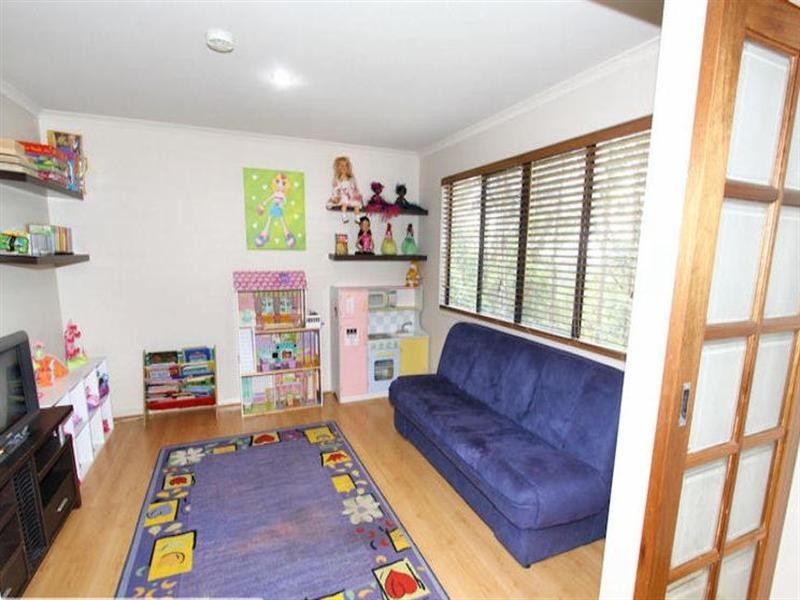 8 Torwood Court, Ferny Hills QLD 4055