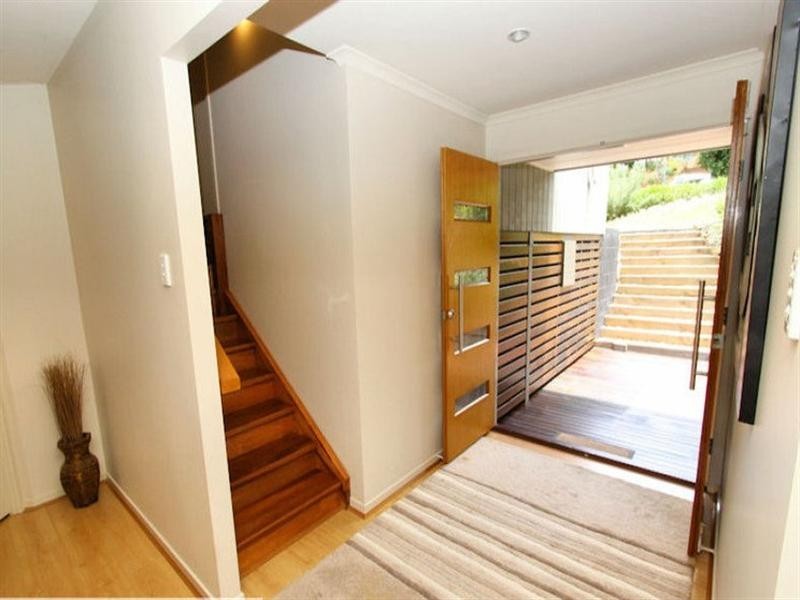 8 Torwood Court, Ferny Hills QLD 4055