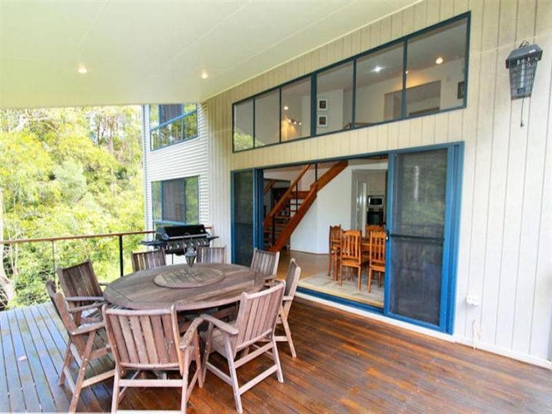 8 Torwood Court, Ferny Hills QLD 4055