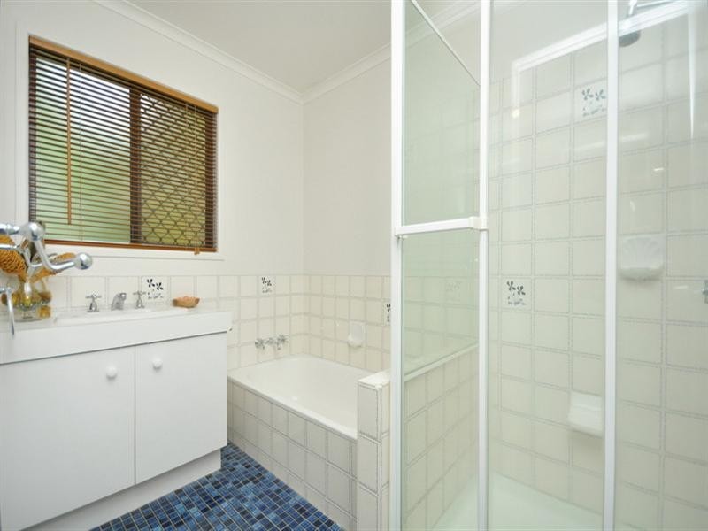 71 Narellan Street, Arana Hills QLD 4054