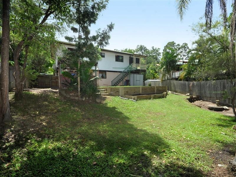 37 Teenan Street, Ferny Hills QLD 4055