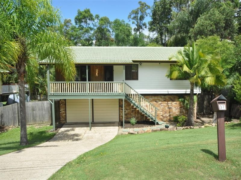 37 Teenan Street, Ferny Hills QLD 4055