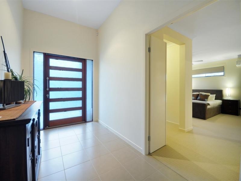 24 Rivergum Drive, Eatons Hill QLD 4037