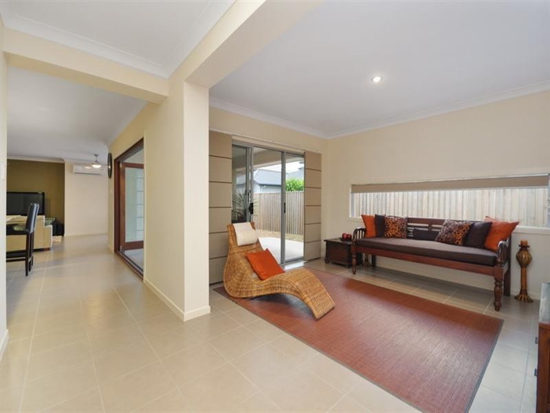 24 Rivergum Drive, Eatons Hill QLD 4037