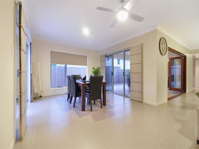 24 Rivergum Drive, Eatons Hill QLD 4037