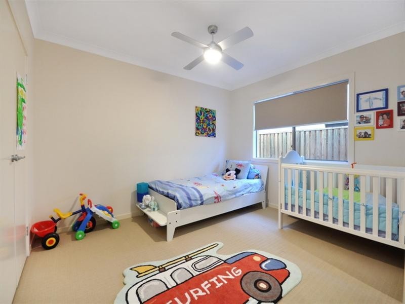 24 Rivergum Drive, Eatons Hill QLD 4037