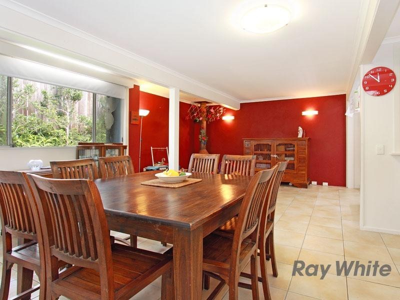 52 Hutton Road, Arana Hills QLD 4054