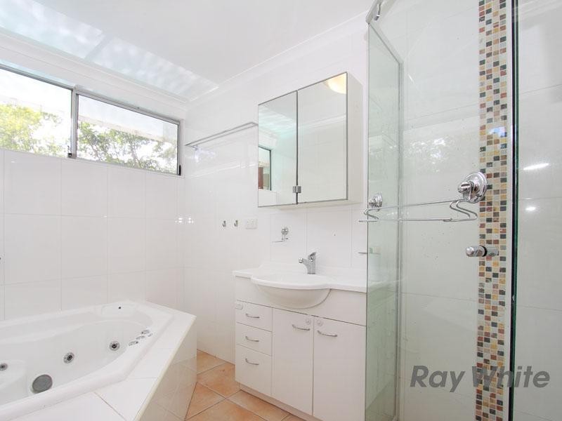 52 Hutton Road, Arana Hills QLD 4054