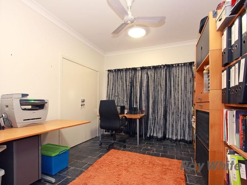 52 Hutton Road, Arana Hills QLD 4054