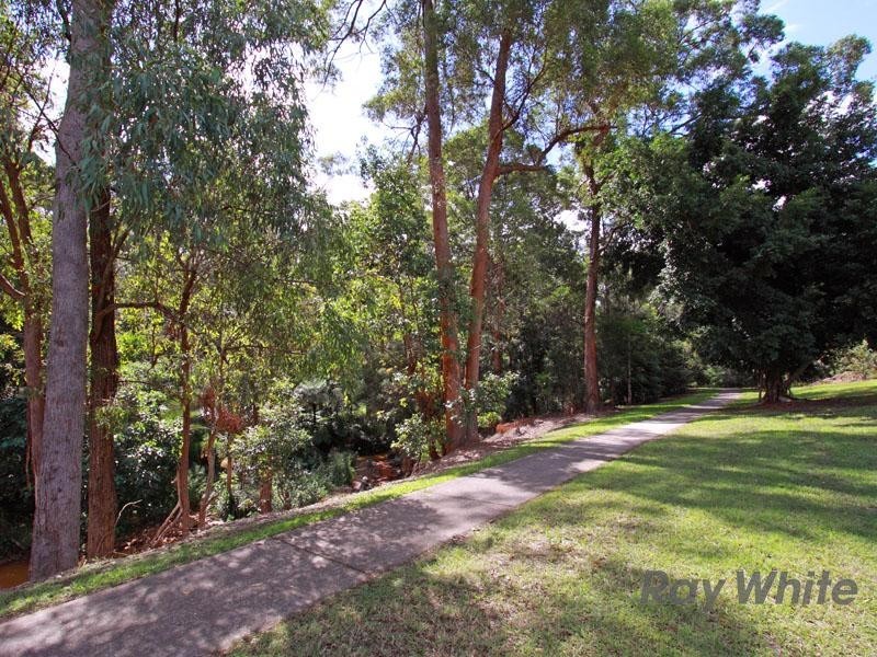 52 Hutton Road, Arana Hills QLD 4054