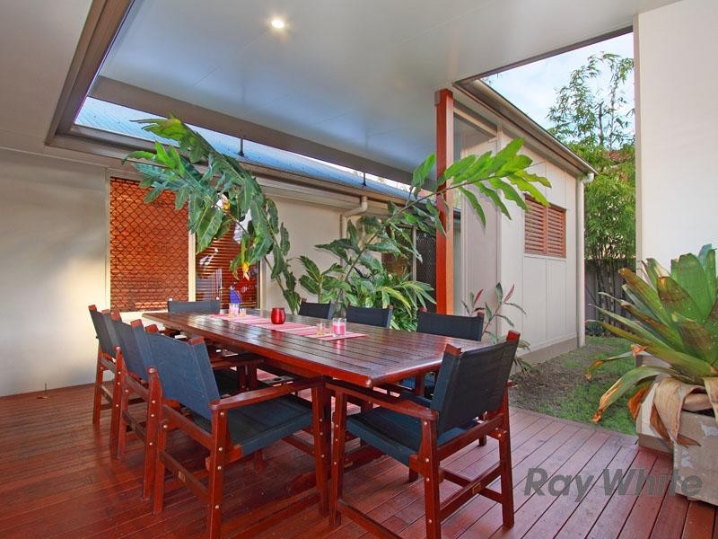 9 Pressland Street, Carseldine QLD 4034