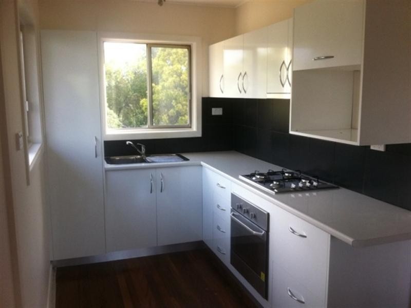 7 Yanderra, Arana Hills QLD 4054