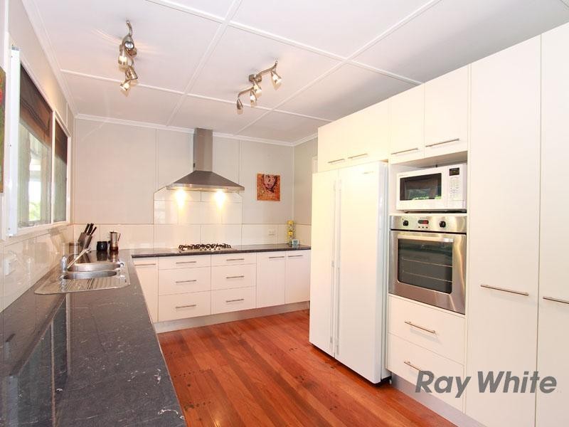 82 Ringrose Street, Stafford Heights QLD 4053