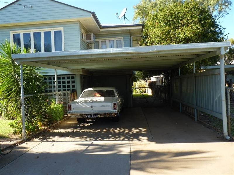 102 St Georges Terrace, St George QLD 4487