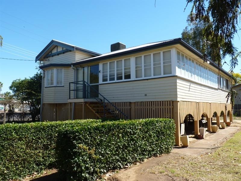81 Victoria Street, St George QLD 4487